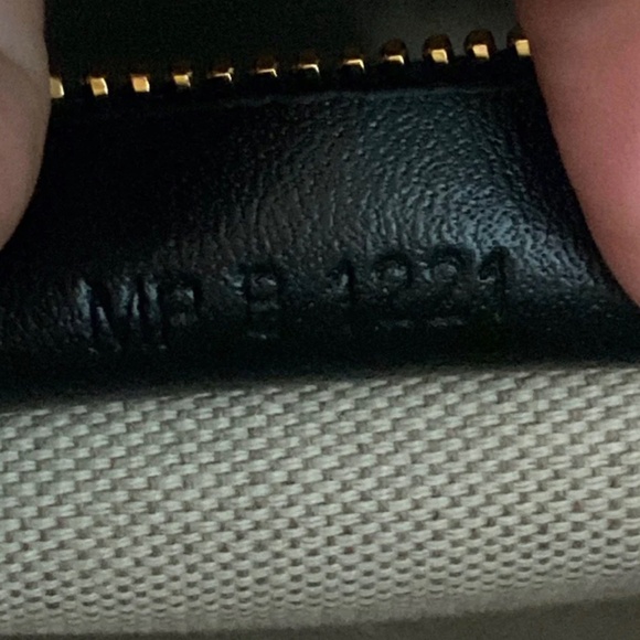 Authentic Givenchy Mini Antigona bag in 4G embroidered canvas black - Picture 14 of 15